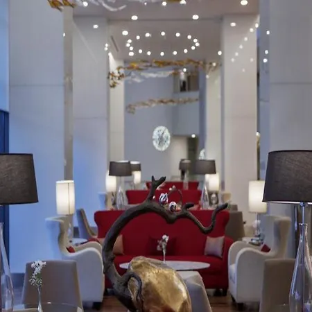 Emirhan & Sport Otel
