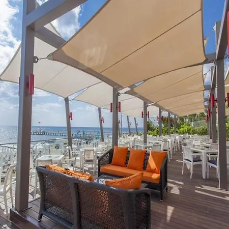 Hotel Emirhan & Sport 4*